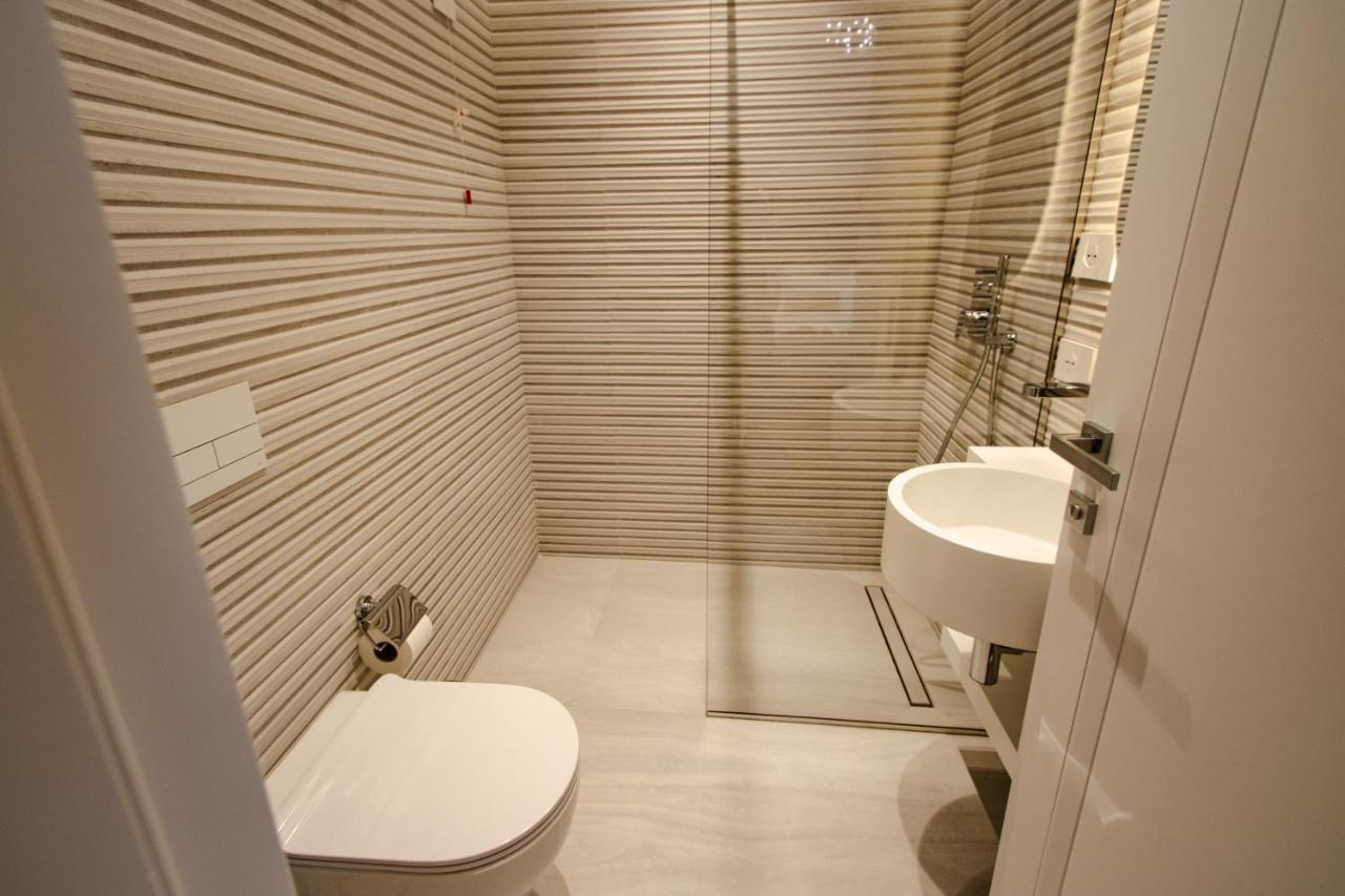 Hotell The Crown Boutique & 4*