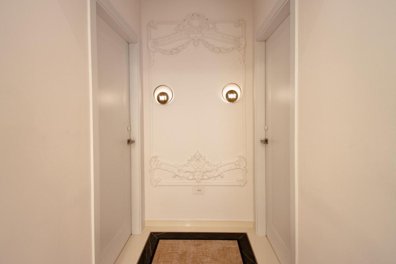 Hotel The Crown Boutique &