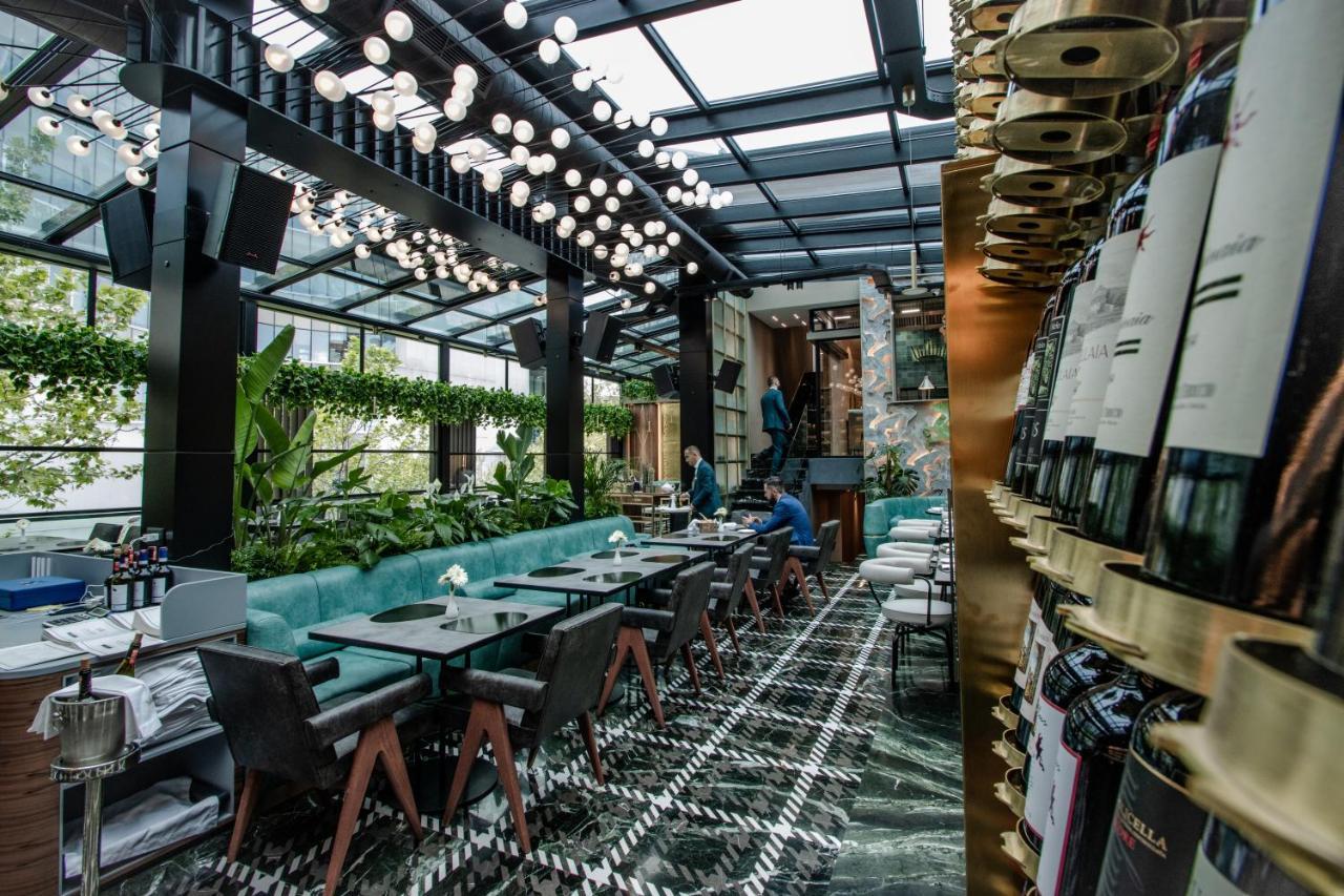 The Crown Boutique & 4*