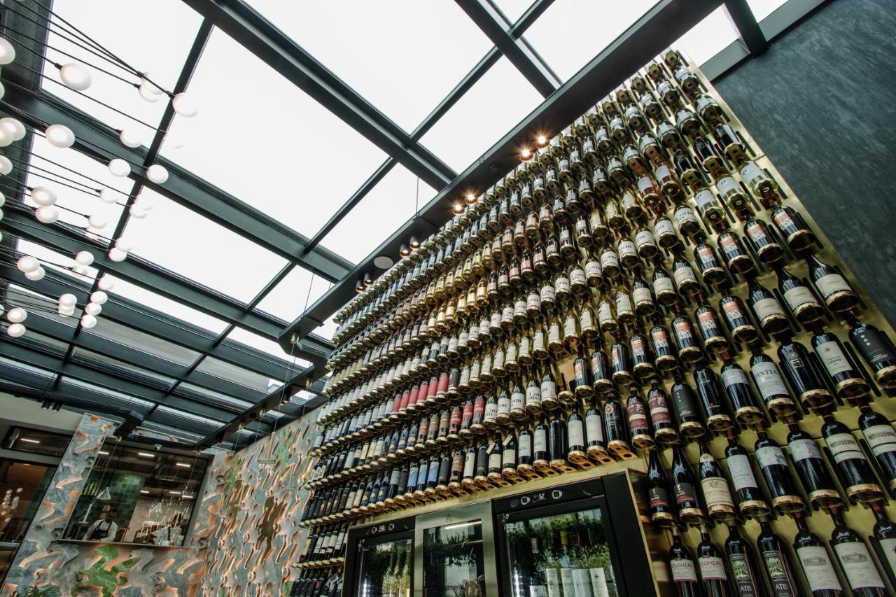 Hotel The Crown Boutique & Tirana